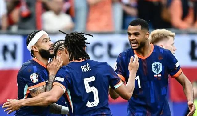 KAiyun Sports登录入口-莱万多夫斯基与30激战雄鹿分钟，战术调整胜负难料！，杜兰特焦点对战上演精彩一战的简单介绍