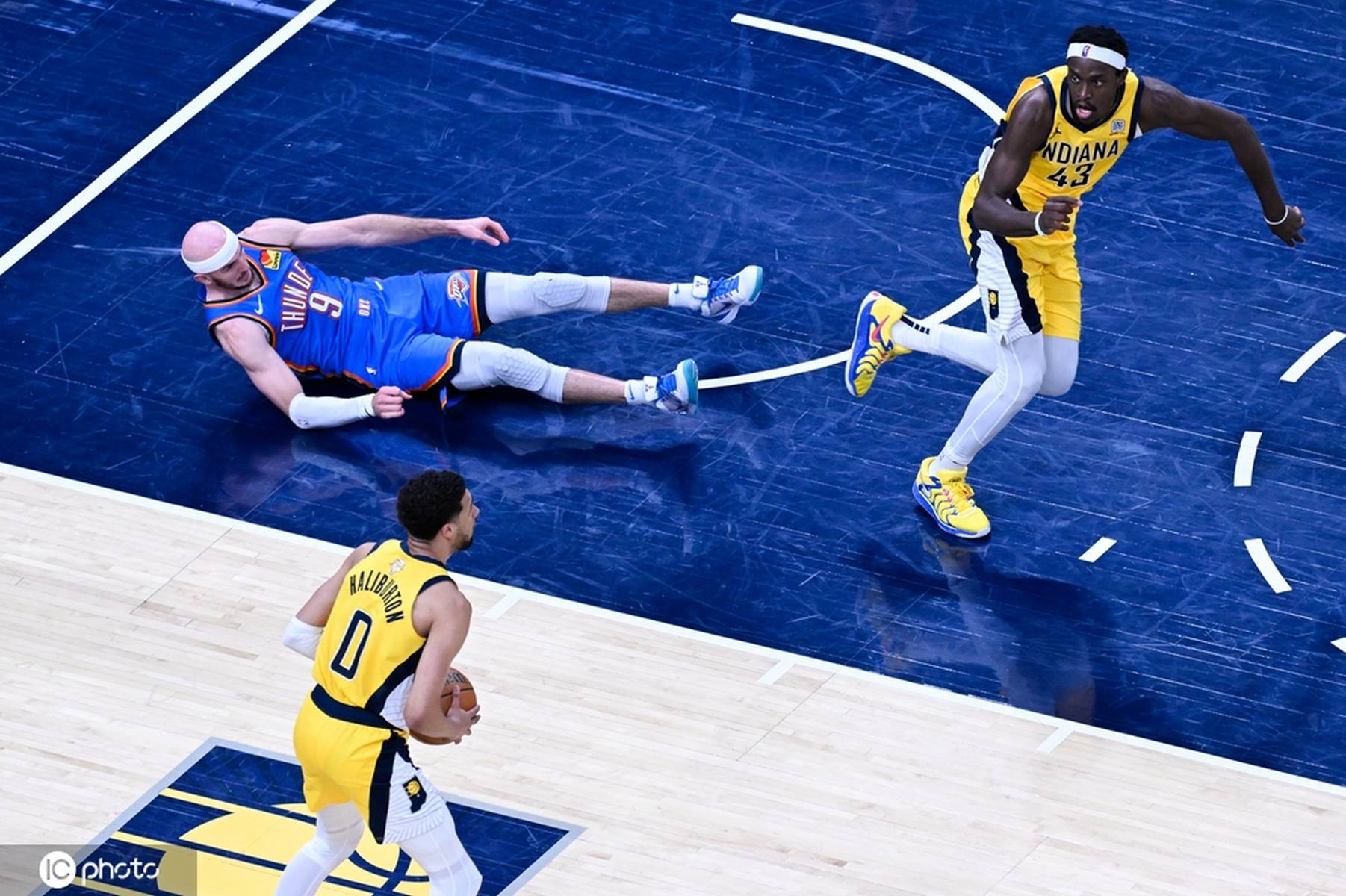 开云体育平台登录-败北引发热议！，西亚卡姆在澳大利亚队比赛中爆冷上演精彩一战(澳大利亚留学信息一览表)