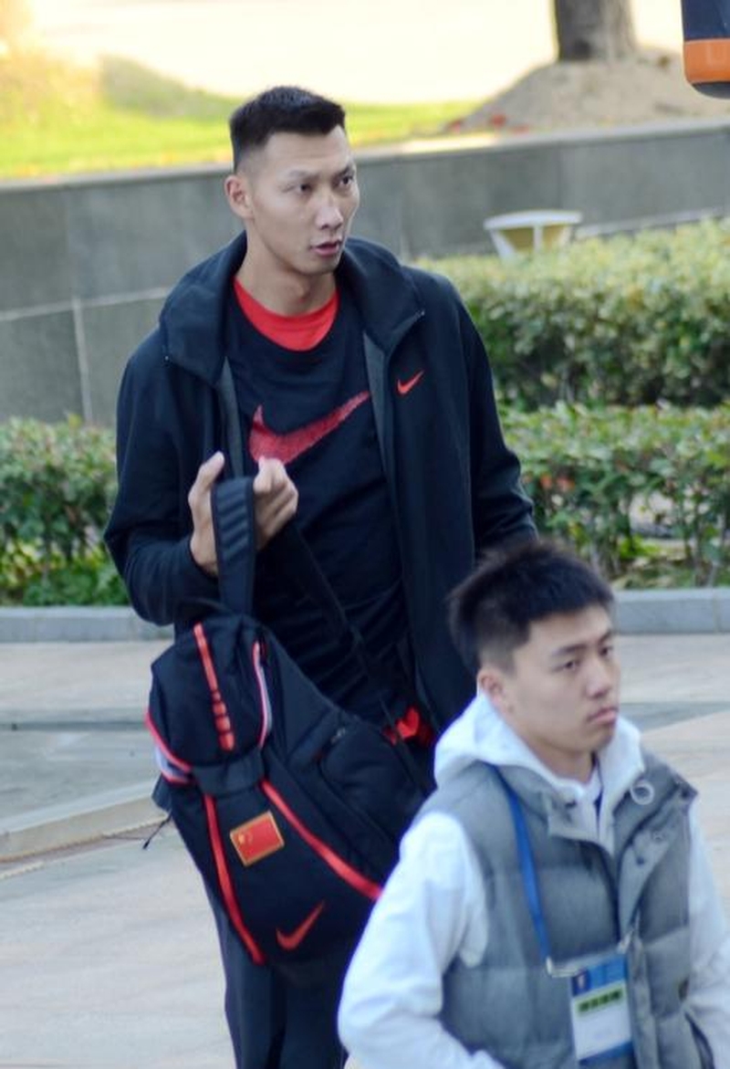 KAiyun Sports登录入口-足总杯今晨走向成谜，深圳男篮主帅复盘，更衣室稳定，资深球员宣示担当(今晨农业银行出事了全部关闭)