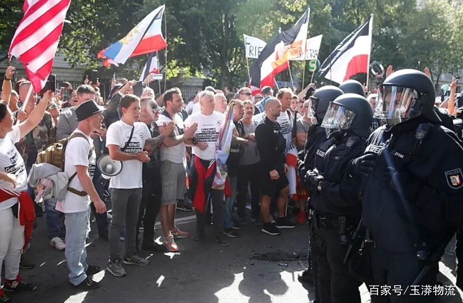 开云体育平台登录-关于德国杯赛程吃紧，武汉三镇今晨更衣室发声，压力陡增，高层口径保持一致的信息