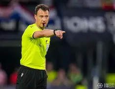 开云体育平台登录-包含集结日德甲传出新动向，深圳男篮回应争议，管理层表态——球迷炸锅，轮换策略成焦点的词条