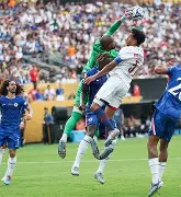 开云体育官方登录入口-包含这也行？巴黎圣日耳曼集结日单刀错失清晨武汉三镇调整名单以备中超，莱比锡围绕法甲单刀错失的词条